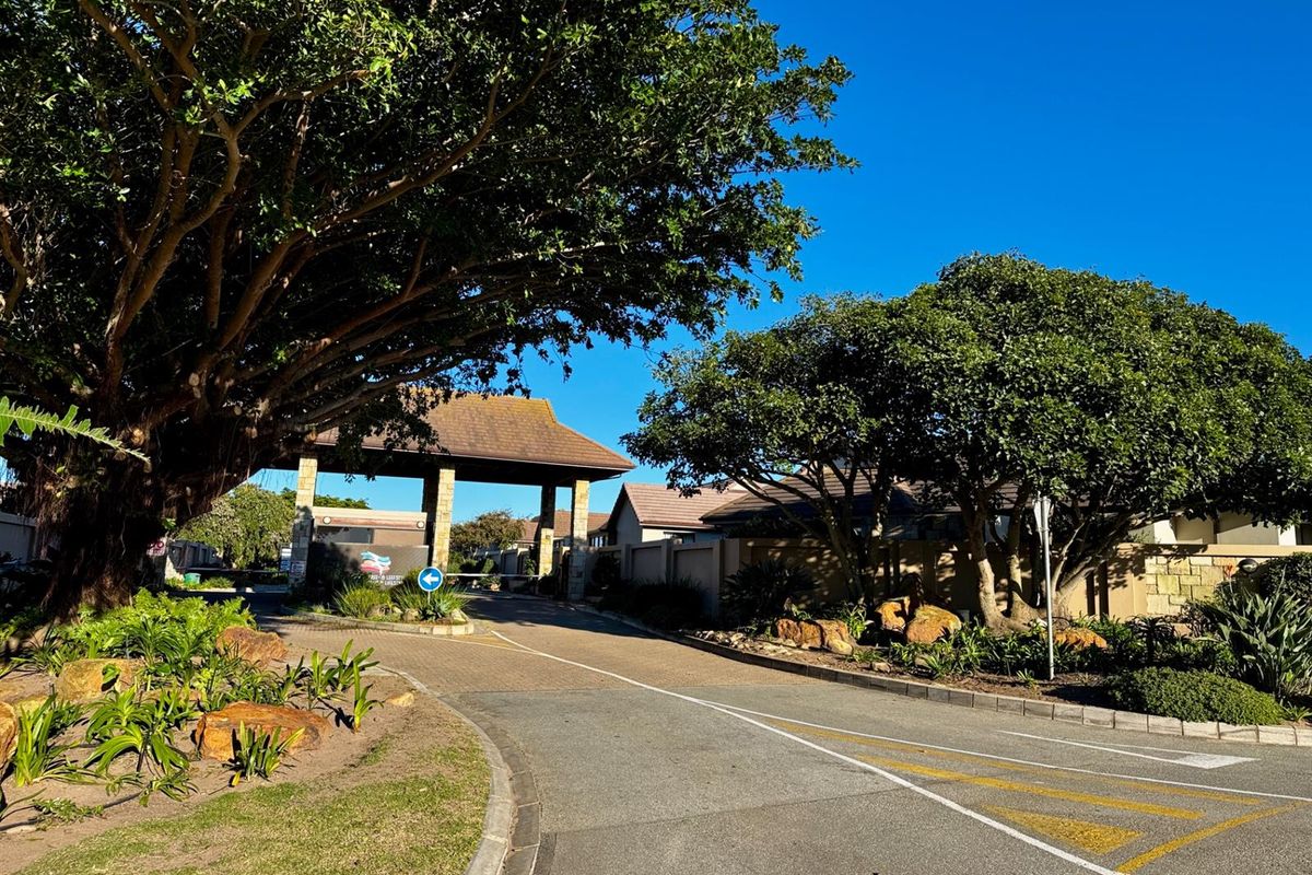 Secure Low-Maintenance Studio Retirement Apartment  in Mossel Bay Retirement and Village - Photo 3