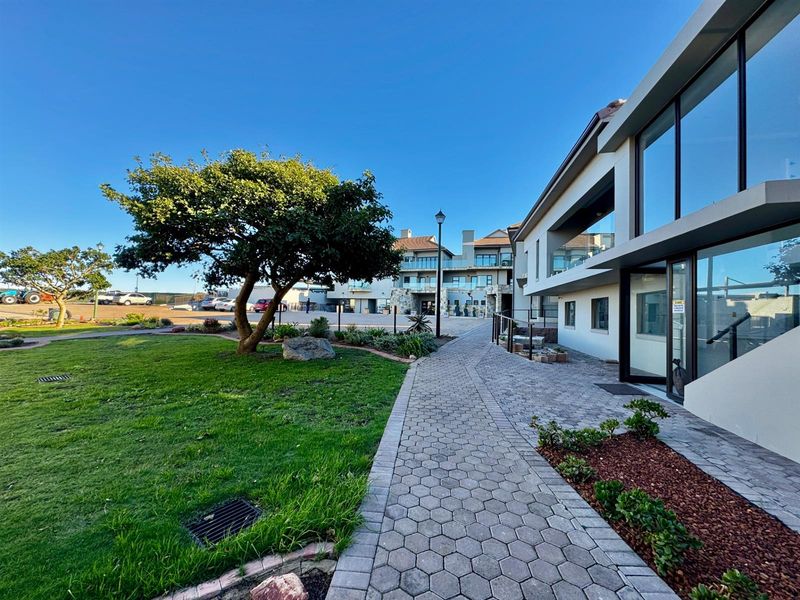 Secure Low-Maintenance Studio Retirement Apartment  in Mossel Bay Retirement and Village - Photo 5
