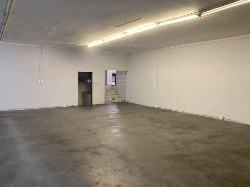 Commercial Property To Let - Photo 6