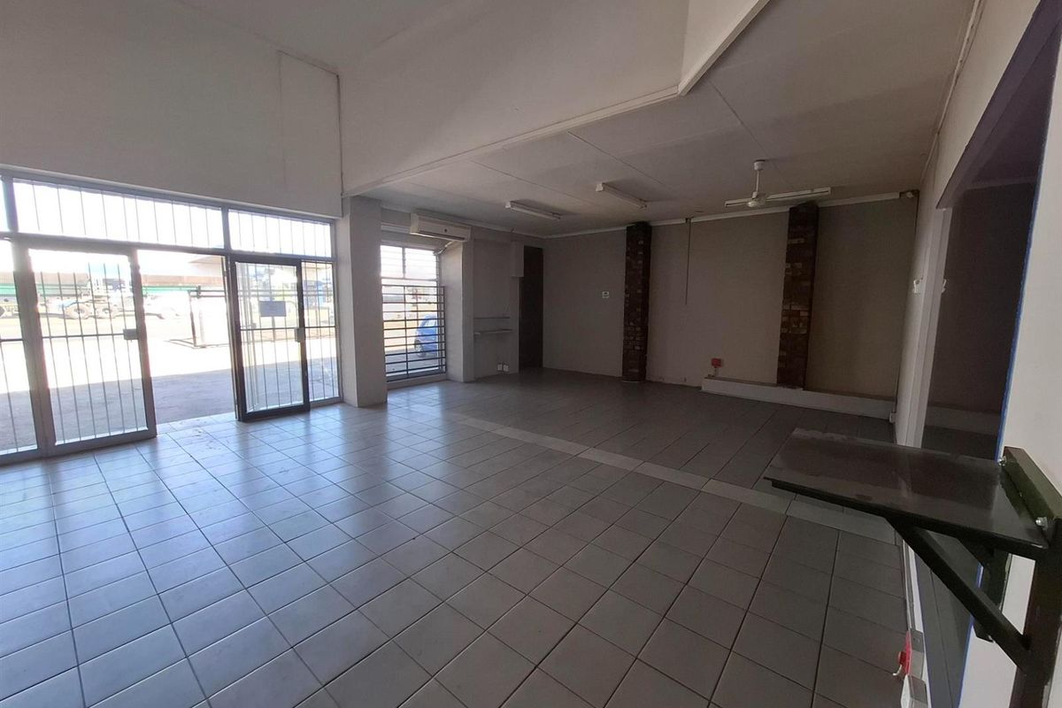 Commercial Property To Let - Photo 3