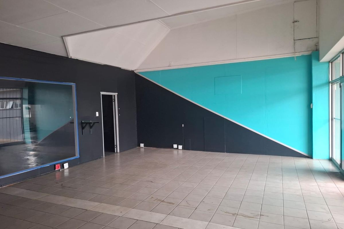 Commercial Property To Let - Photo 4