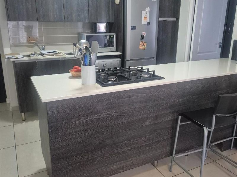 Sought After 1 Bedroom Apartment in De Velde - Photo 10