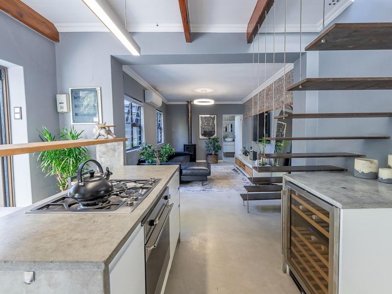 Designer Coastal Living | Airbnb-Friendly 2-Bedroom Cottage for Sale in Green Point - Photo 9