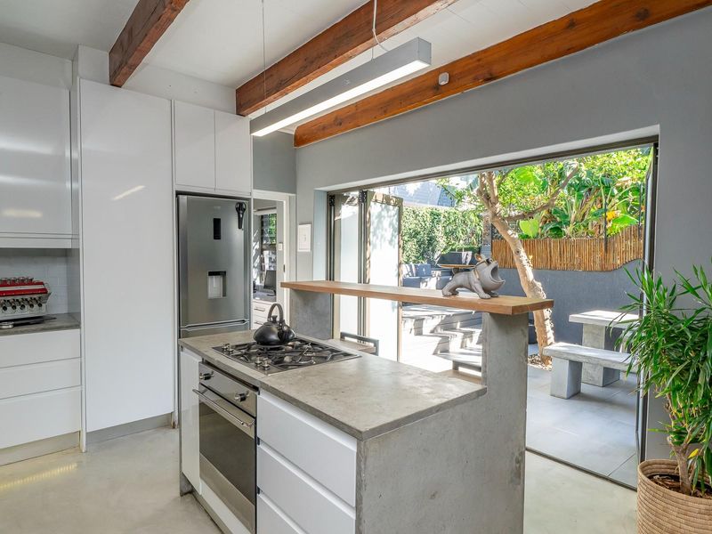 Designer Coastal Living | Airbnb-Friendly 2-Bedroom Cottage for Sale in Green Point - Photo 5
