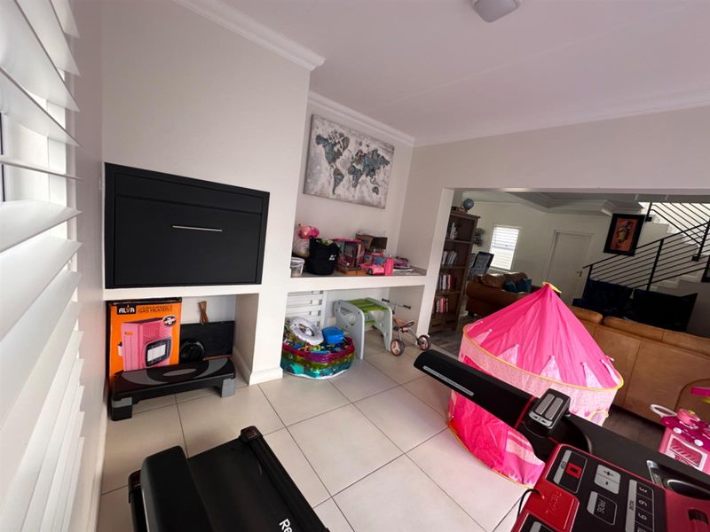 House For Sale in Langeberg Ridge, Kraaifontein - Photo 5