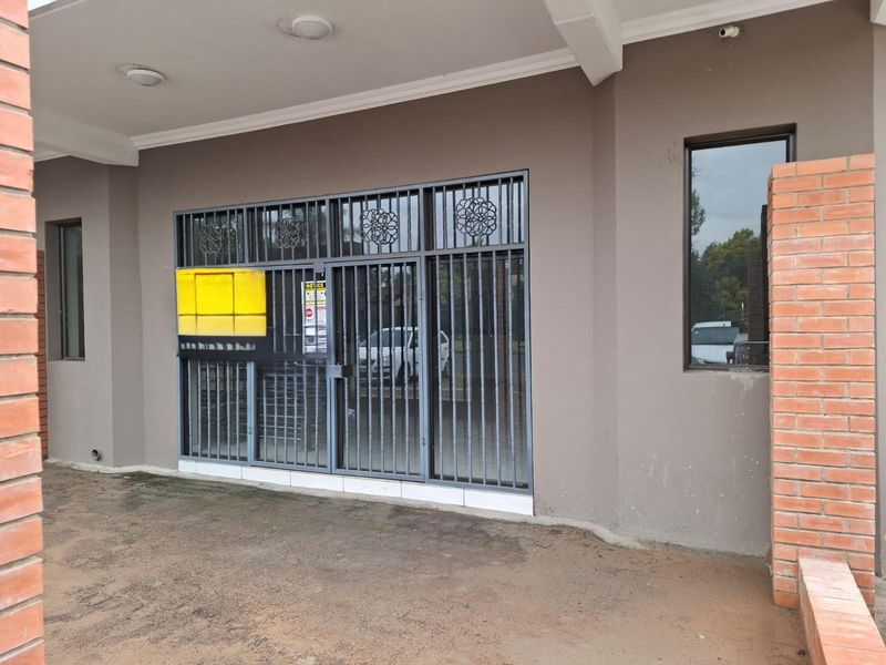 Commercial Property To Let - Photo 6
