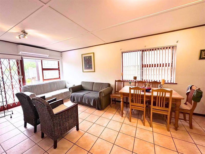 Family home available in Paarl North, Paarl - Photo 7
