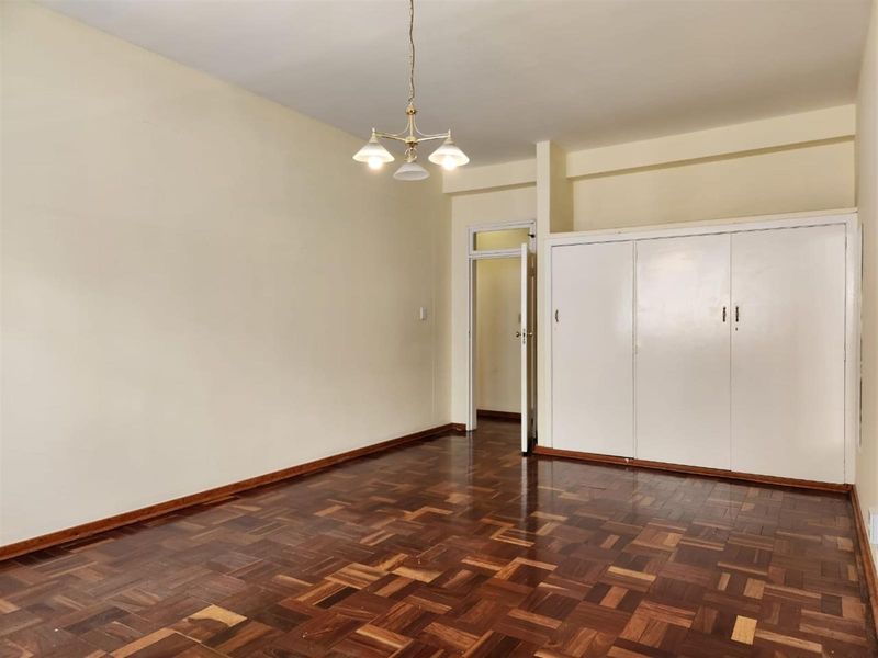 Apartment For Sale in Rosebank, Johannesburg - Photo 6