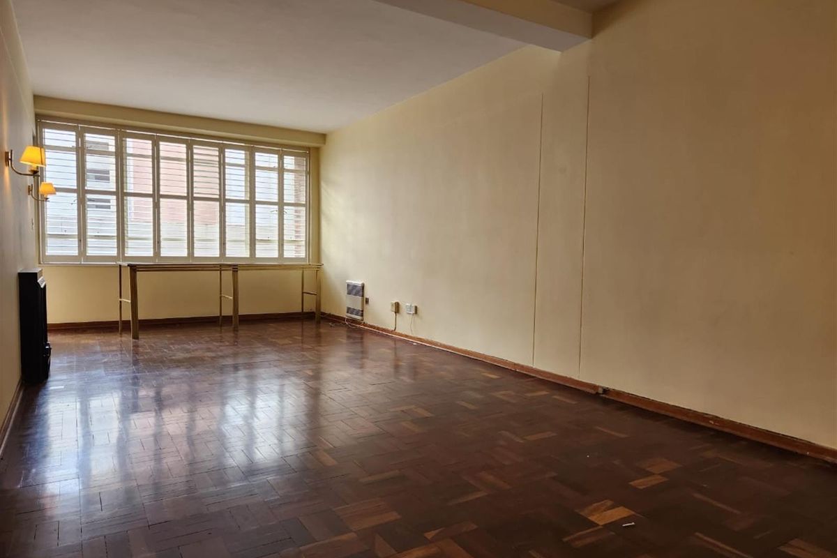 Apartment For Sale in Rosebank, Johannesburg - Photo 2