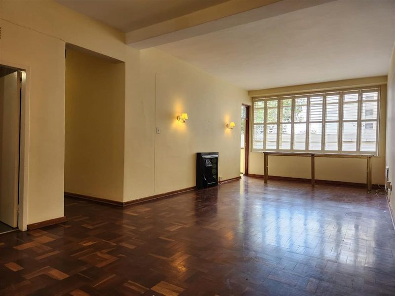 Apartment For Sale in Rosebank, Johannesburg - Photo 4