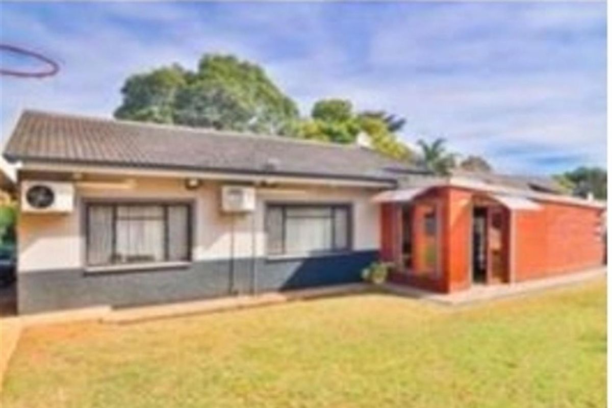 Beautiful home to Rent in Hayfields - Photo 2