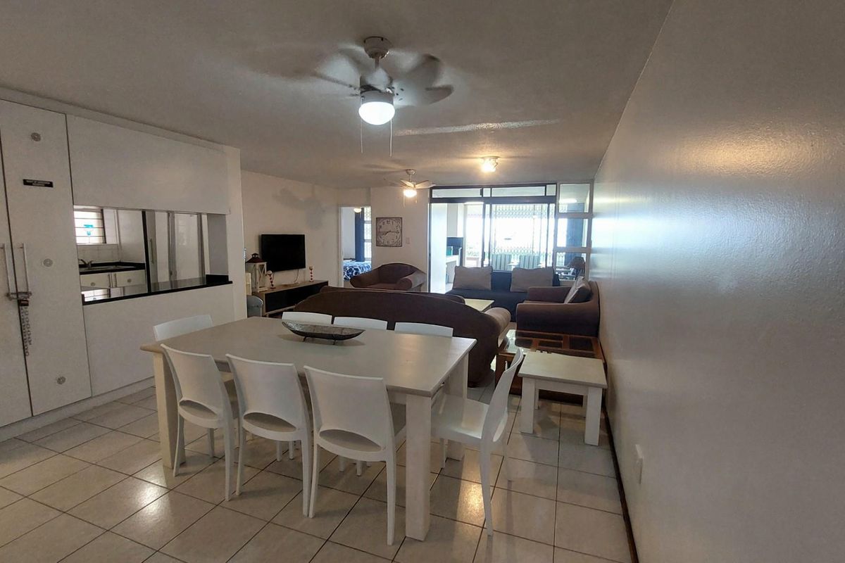 Apartment For Sale in Manaba Beach, Margate, KwaZulu Natal - Photo 2