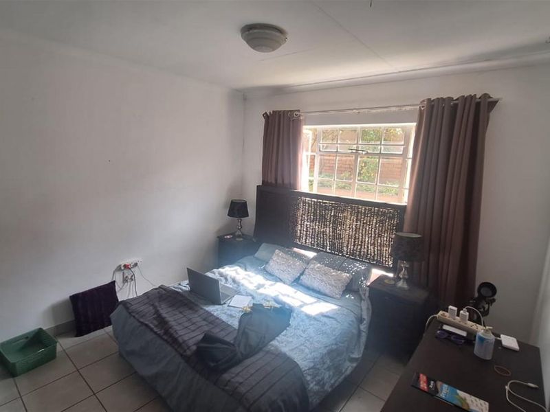 Safe and Secure Pet Friendly Cluster-Urgent Rental - Photo 5