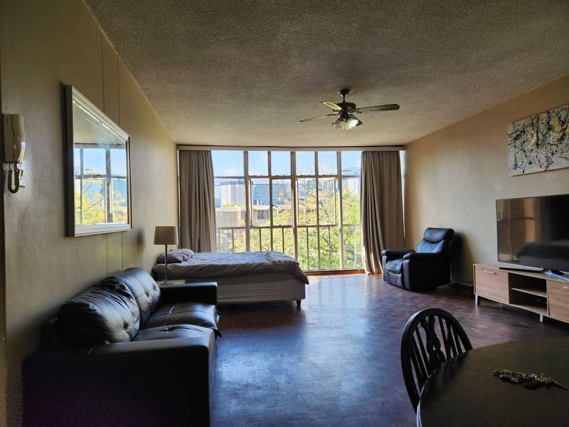 Apartment To Rent in Sandton Central, Sandton - Photo 3