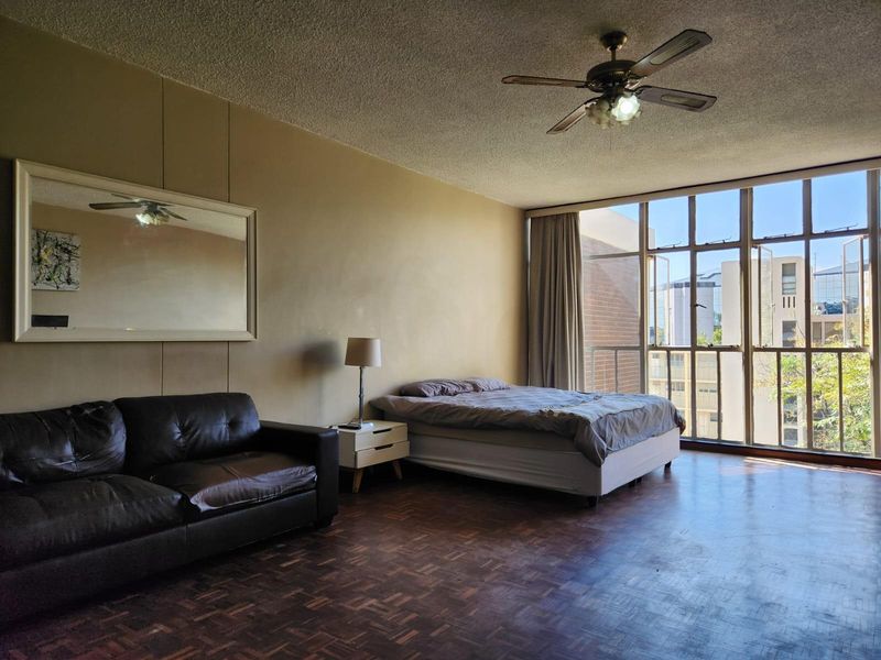 Apartment To Rent in Sandton Central, Sandton - Photo 5