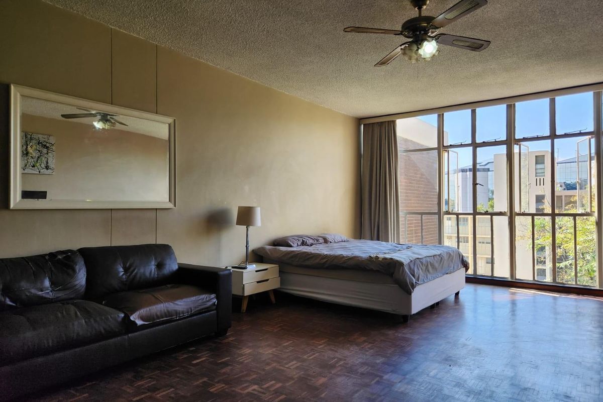 Apartment To Rent in Sandton Central, Sandton - Photo 5