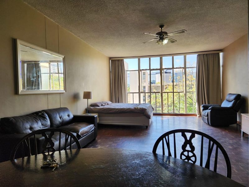 Apartment To Rent in Sandton Central, Sandton - Photo 4