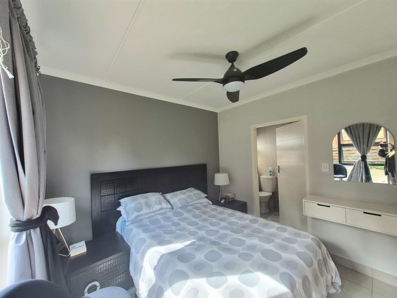 Modern Lifestyle Living in Sought-After Founders Hill, Modderfontein - Photo 10