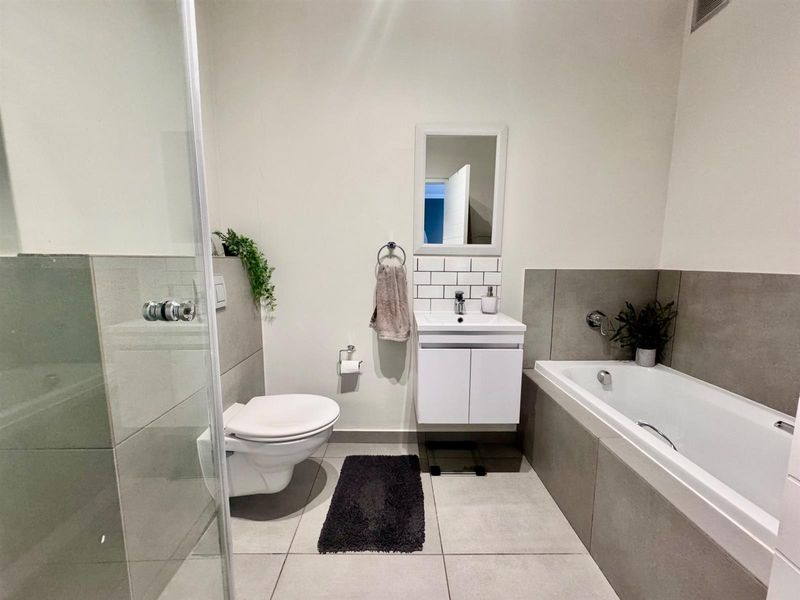 Modern Apartment To Rent in Langeberg Ridge Including Two Parking Bays - Photo 9