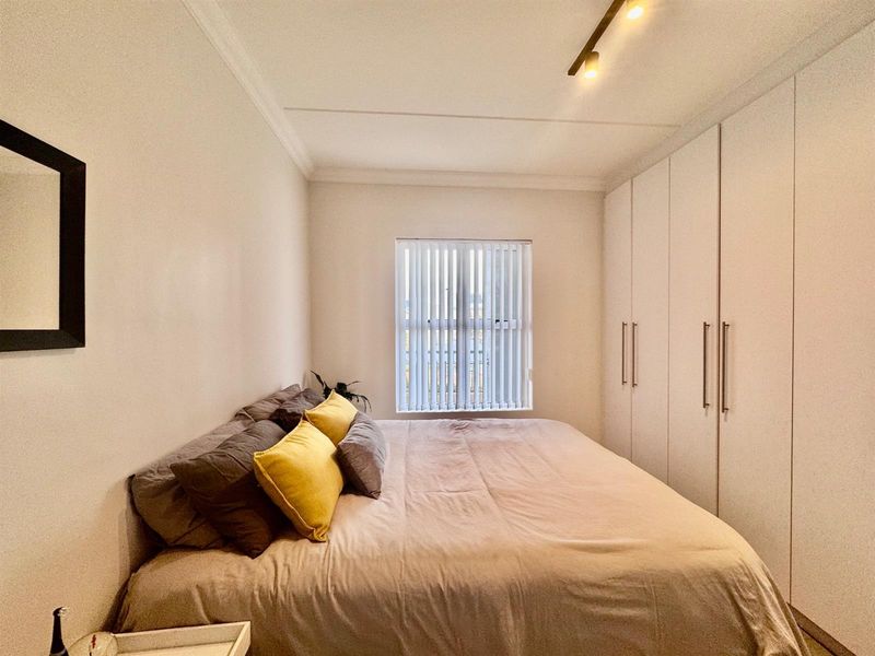 Modern Apartment To Rent in Langeberg Ridge Including Two Parking Bays - Photo 7