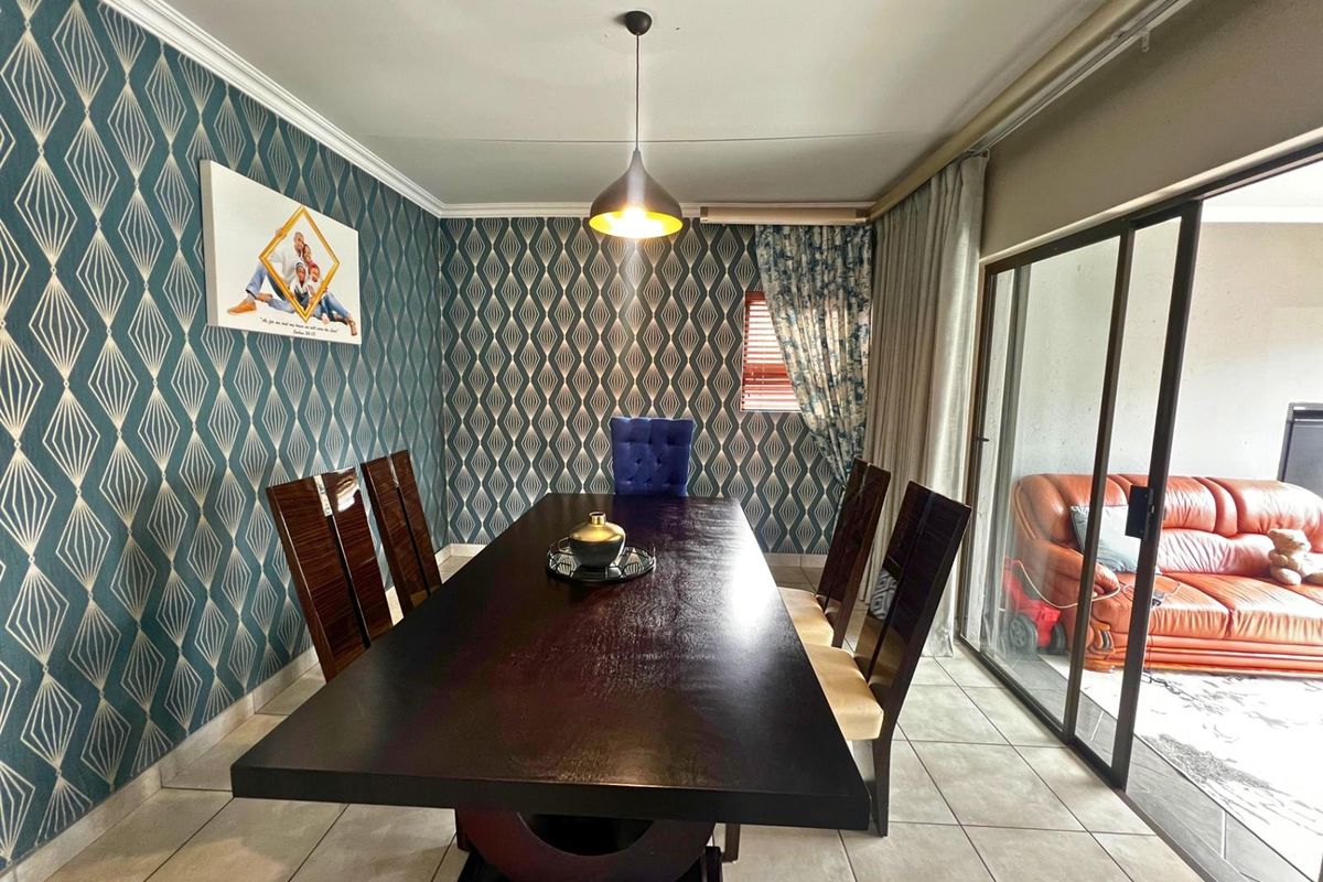 3 Bedroom House for Sale in Monavoni, Centurion - Photo 4