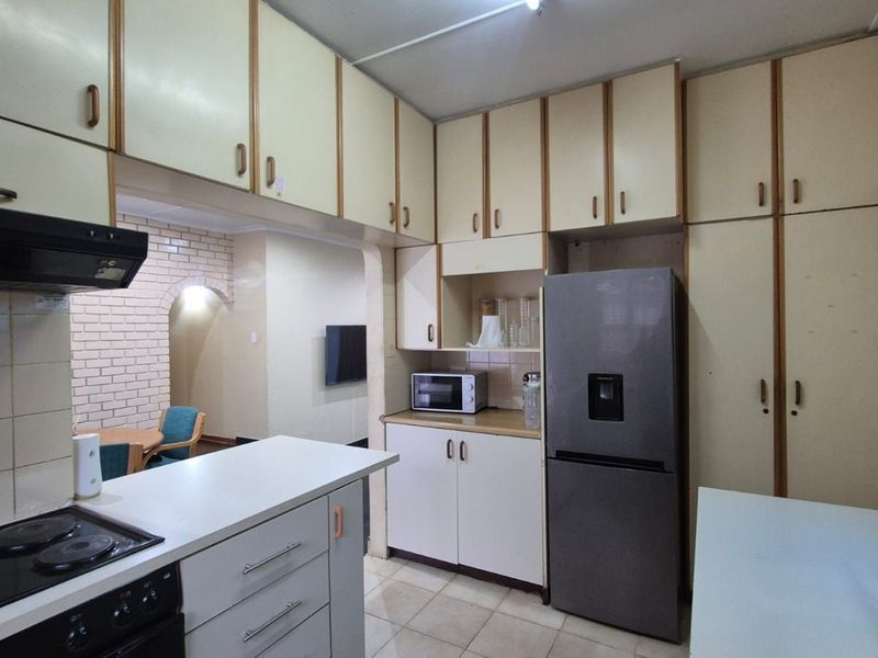 House To Rent - Yellowwood Park, Durban - Photo 9