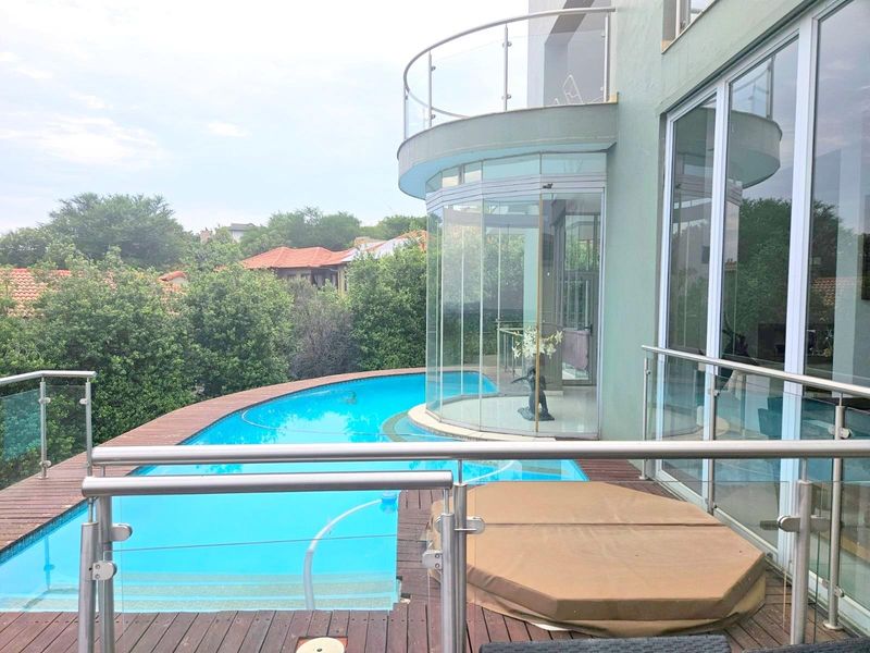 Refined Luxury Living with Panoramic Mountain Views in Featherbrook Estate - Photo 3