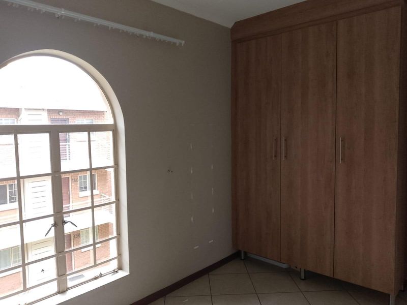 Apartment To Rent in Monavoni, Centurion - Photo 10