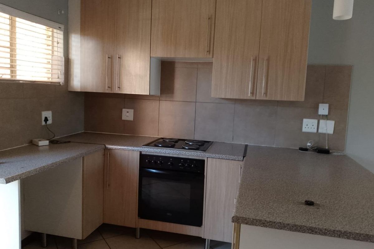 Apartment To Rent in Monavoni, Centurion - Photo 2