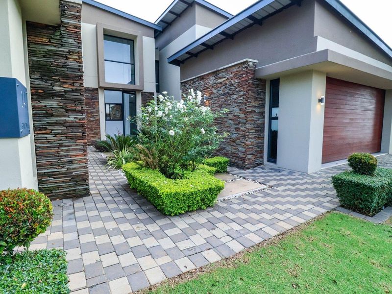 House To Rent in Copperleaf Estate, Centurion - Photo 2