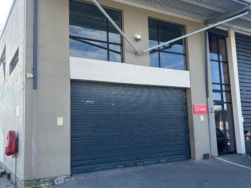 3-Phase Powered Double Unit | 235m2 Prime Fairview Industrial - Photo 3
