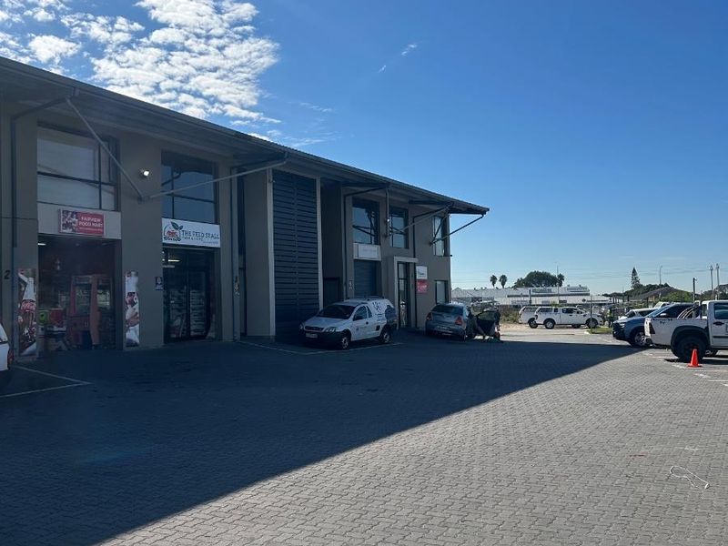 3-Phase Powered Double Unit | 235m2 Prime Fairview Industrial - Photo 2