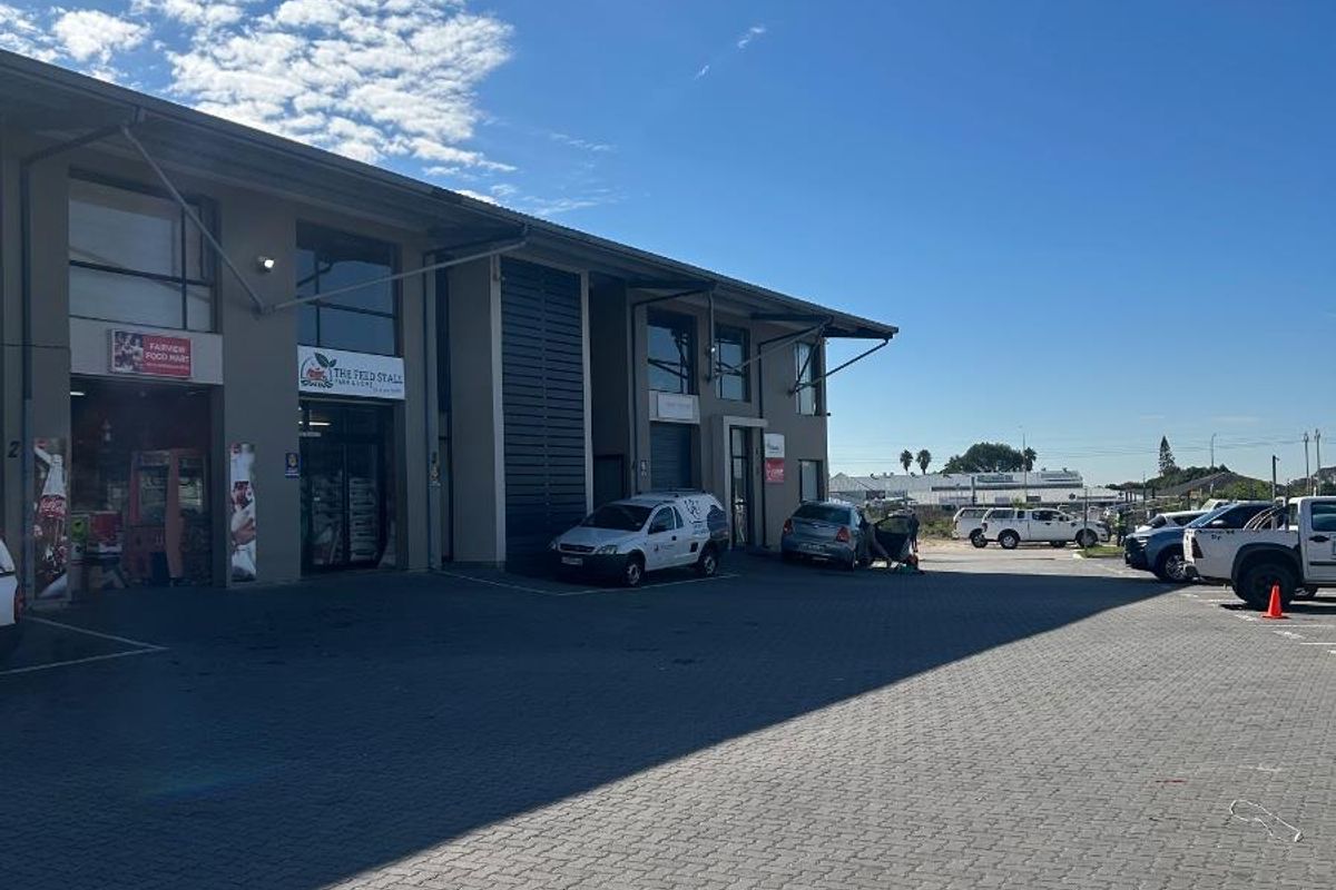 3-Phase Powered Double Unit | 235m2 Prime Fairview Industrial - Photo 2