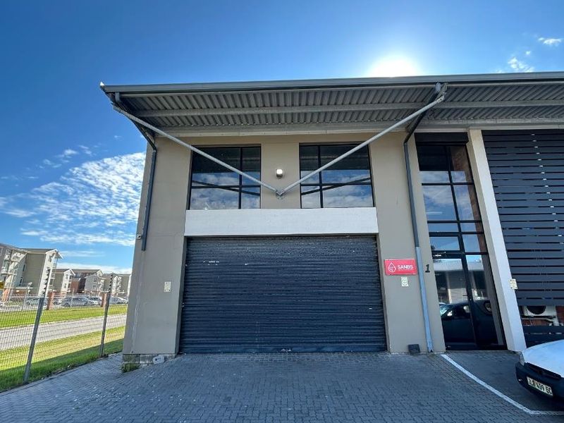 3-Phase Powered Double Unit | 235m2 Prime Fairview Industrial - Photo 1