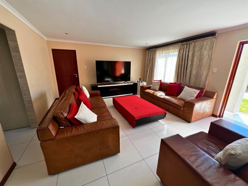 3-Bedroom Property for Sale in Brooklands, Centurion - Photo 5