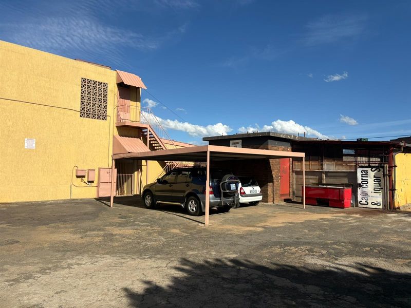 Hotel For Sale in Lennoxton, Newcastle, KwaZulu Natal - Photo 3