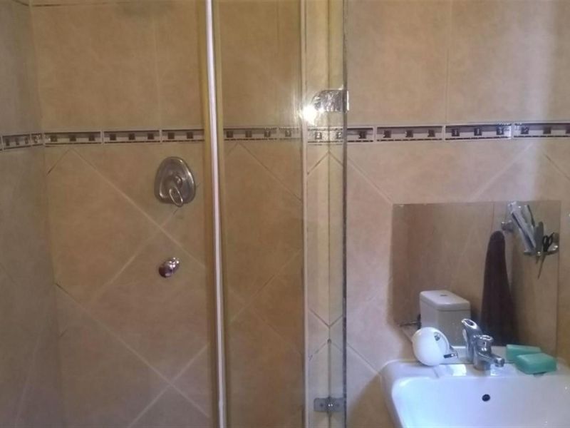 GREAT DEAL MR OR MRS RENTER! - Photo 3