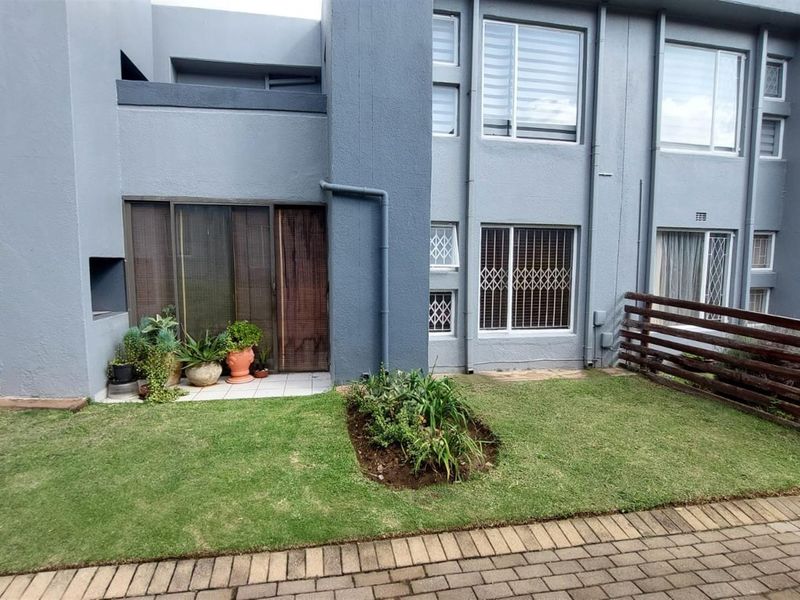 GREAT DEAL MR OR MRS RENTER! - Photo 4