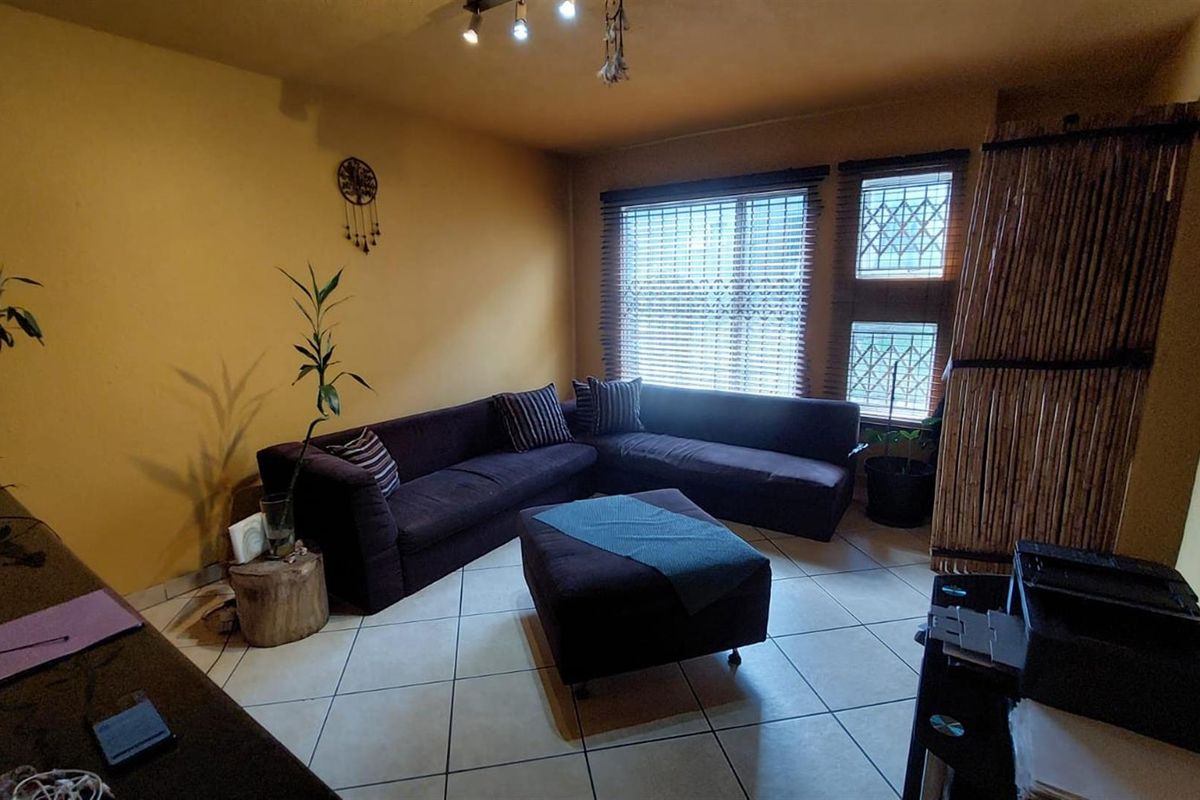 GREAT DEAL MR OR MRS RENTER! - Photo 5
