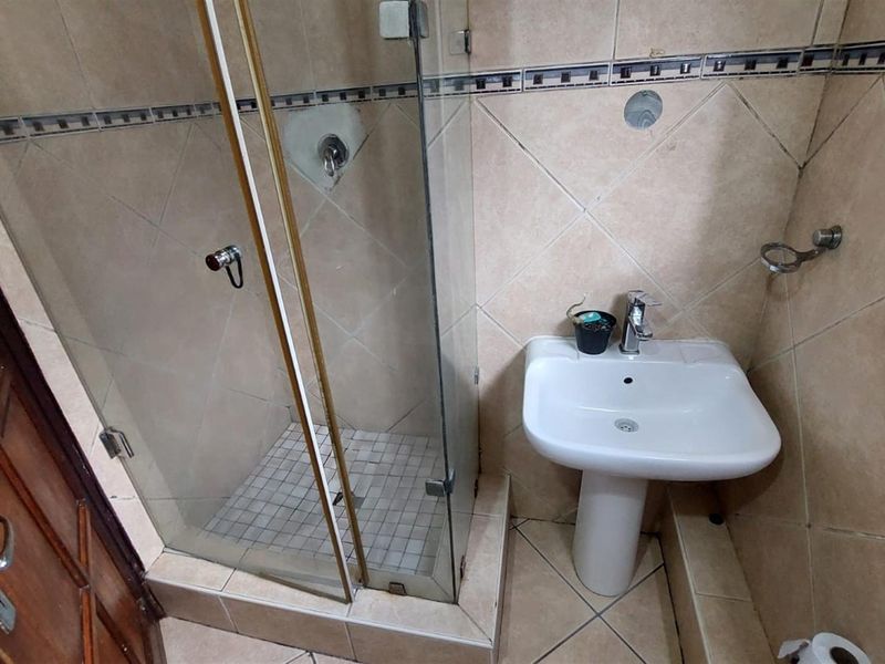 GREAT DEAL MR OR MRS RENTER! - Photo 9