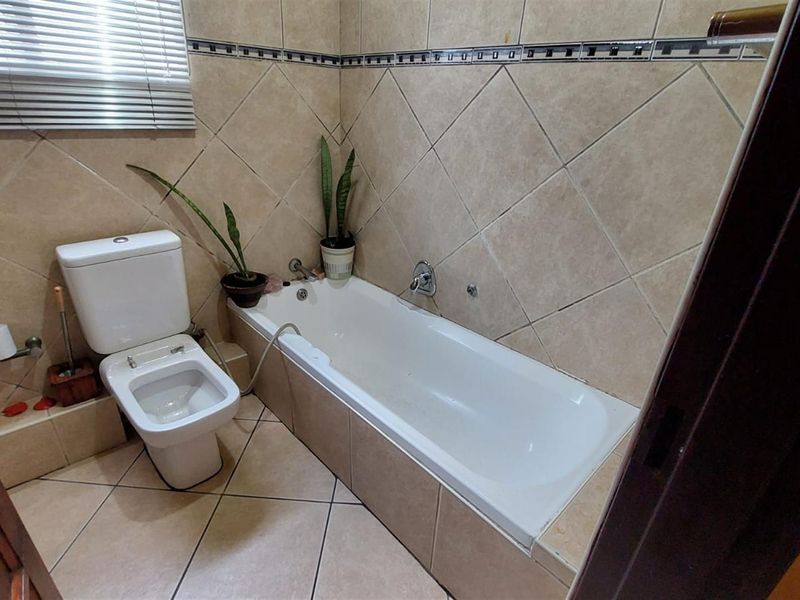 GREAT DEAL MR OR MRS RENTER! - Photo 7