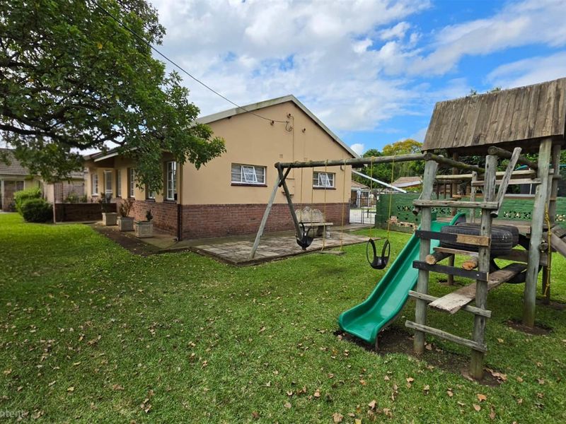 Investment Gem: House, Flatlet, pool and walk to DUT- Make it Yours today! - Photo 7