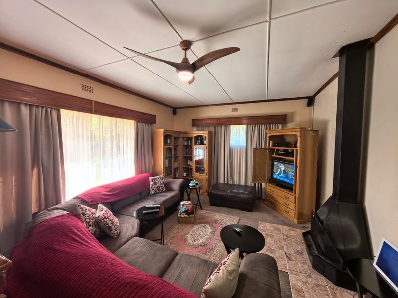 Your 4 Bedroom Sanctuary of Comfort and Modern Living in Carters Glen, Kimberley - Photo 6