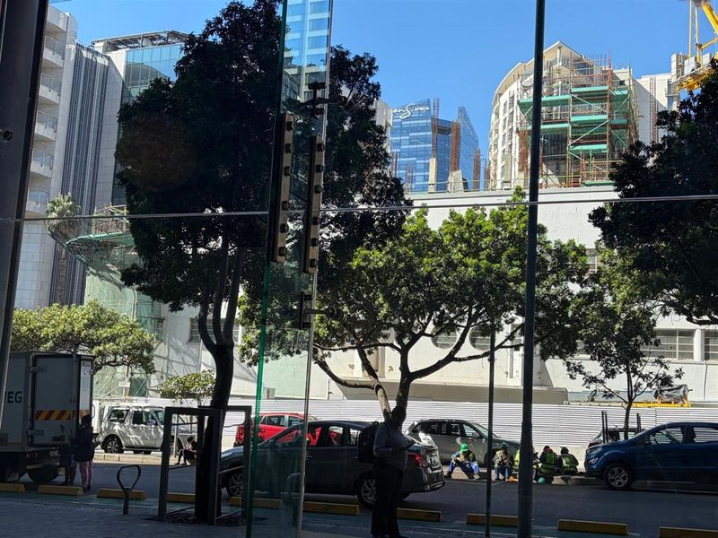 Retail Space To Rent in Cape Town City Centre, Cape Town - Photo 3