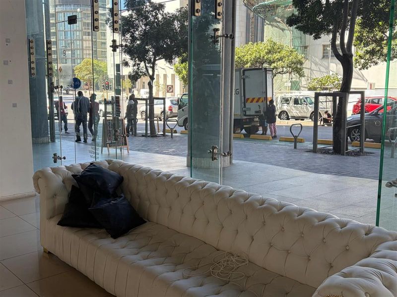Retail Space To Rent in Cape Town City Centre, Cape Town - Photo 4