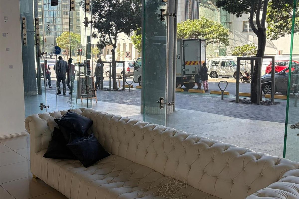 Retail Space To Rent in Cape Town City Centre, Cape Town - Photo 4