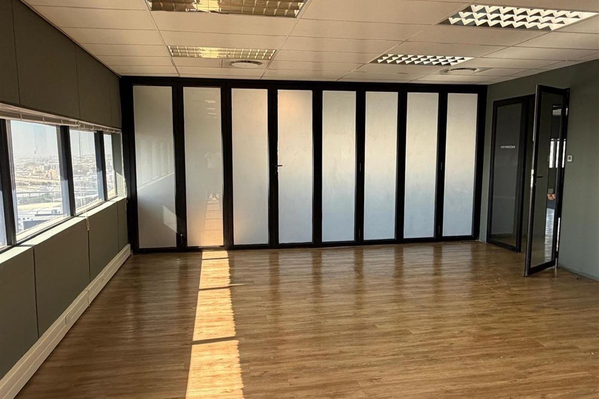 Office To Rent in Cape Town City Centre, Cape Town - Photo 2