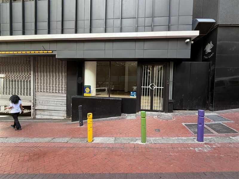 Retail Space To Rent in Cape Town City Centre, Cape Town - Photo 5