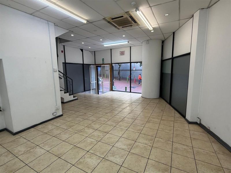Retail Space To Rent in Cape Town City Centre, Cape Town - Photo 8