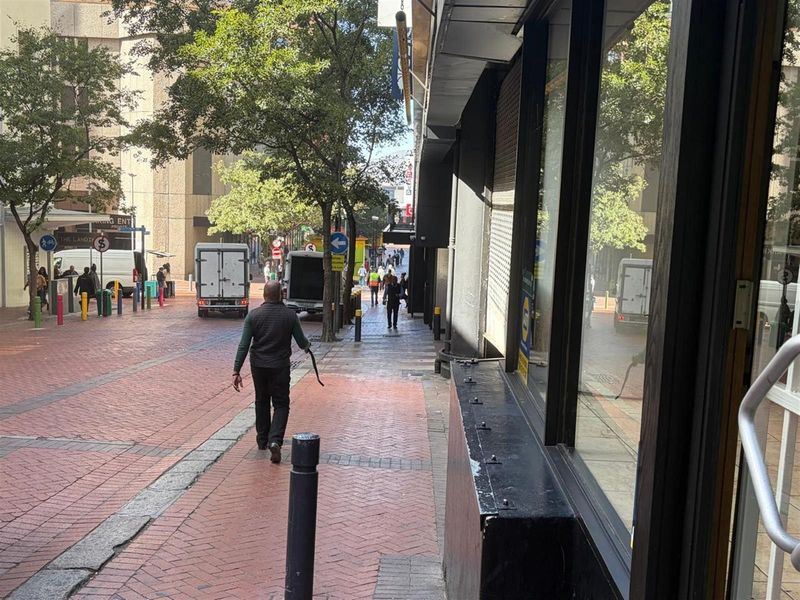 Retail Space To Rent in Cape Town City Centre, Cape Town - Photo 4